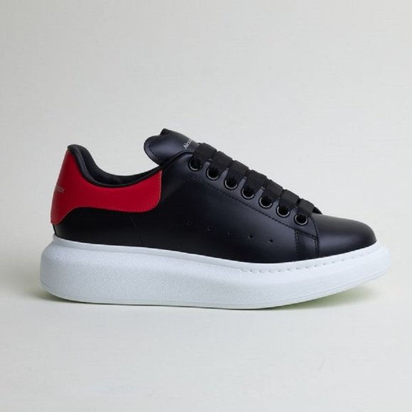 Alexander McQueen Shoes - Alexander McQueen  Oversize Colorblock Sneaker BLACK/ DARK CORAL